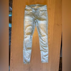 7 for all mankind | mid rise skinny | size 27